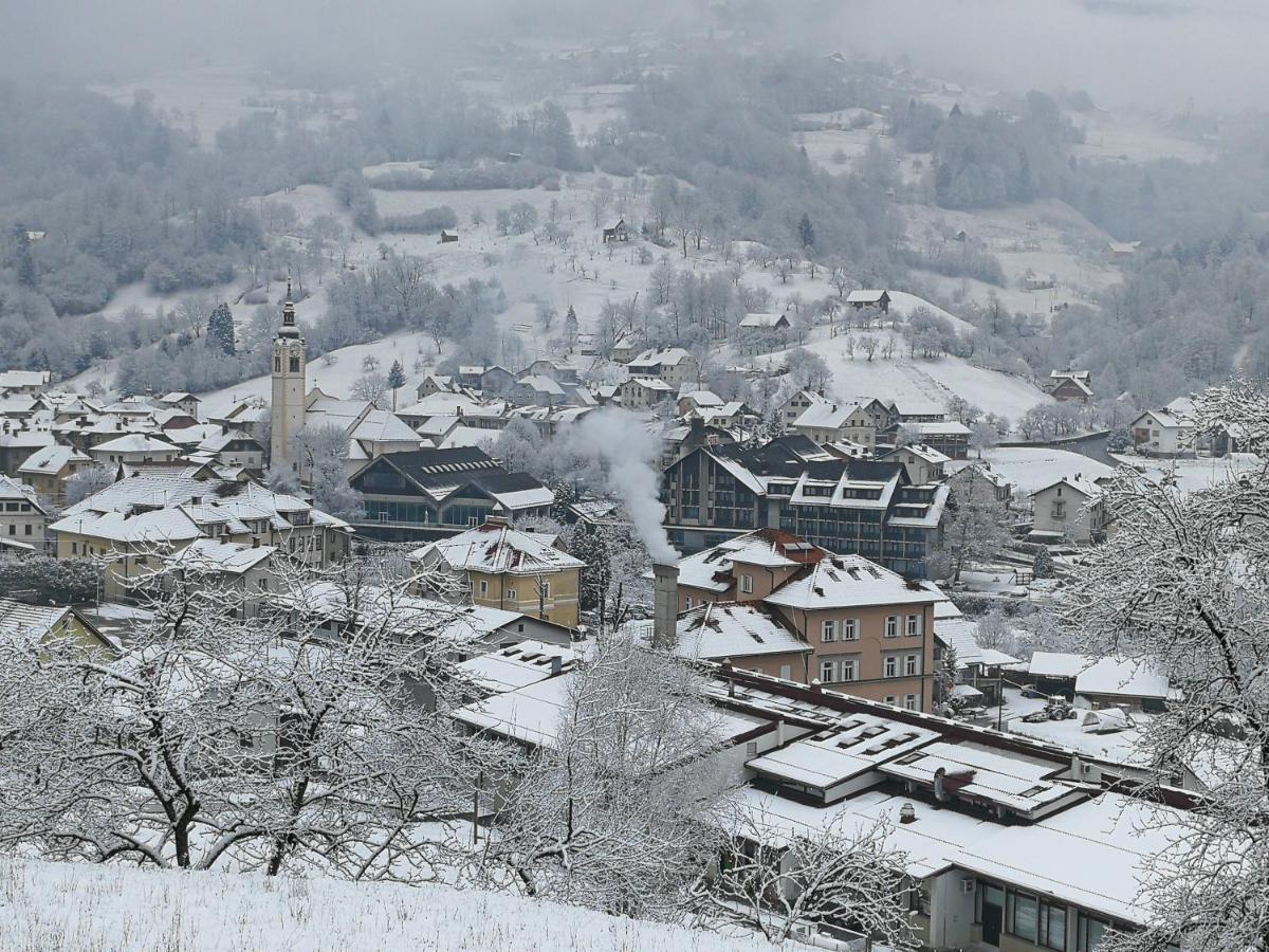 Prenocisca Cerkno Hostel Ngoại thất bức ảnh
